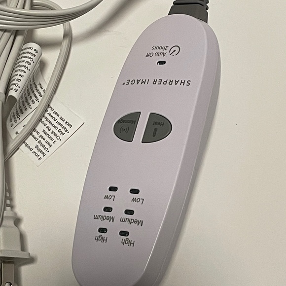 Sharper Image Gray Heating Pad for Upper Back and Shoulders - Picture 3 of 4